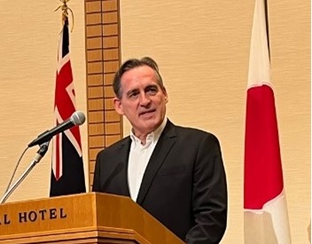 クーパー大使による講演