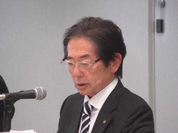 冒頭挨拶をする淺野部会長