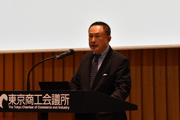 主催者挨拶をする宮入委員長（株式会社宮入社長）
