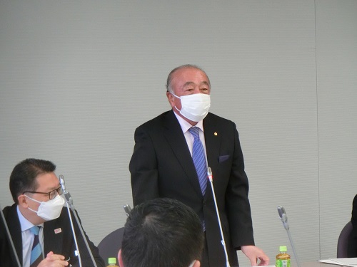 吉岡会長による開会挨拶