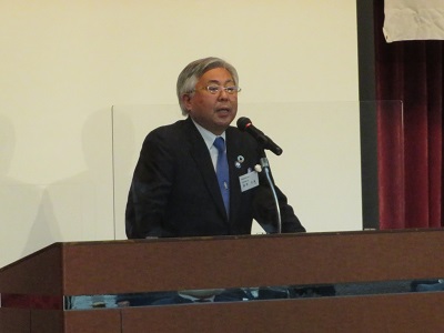 新年挨拶をする越野会長
