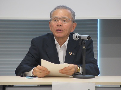 議長を務める山内部会長