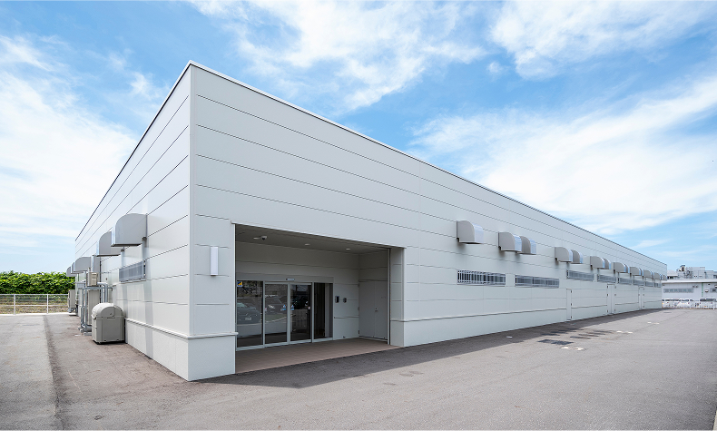 省エネ・脱炭素を追求した第2工場。職場環境が改善されて従業員からも好評