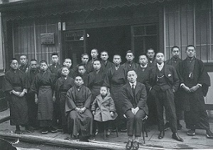 昭和初年の岩城市太郎商店の様子