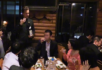 利き酒師による日本酒講習の様子