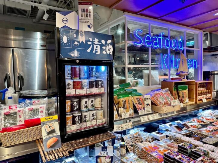 海外のスーパーの店頭に並ぶ商品