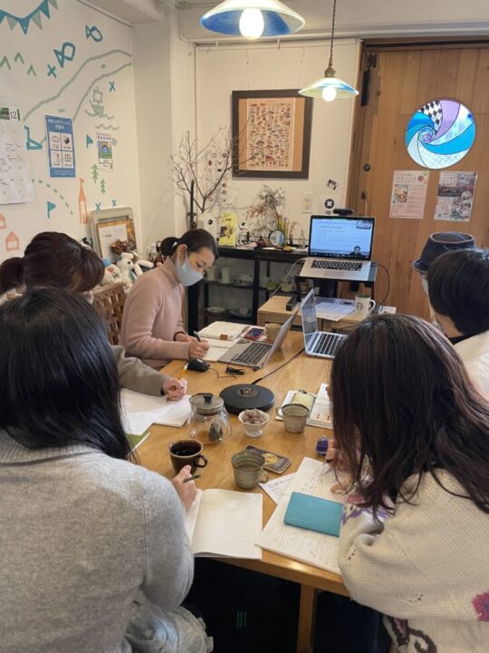 プロジェクトには多様な人が参加している