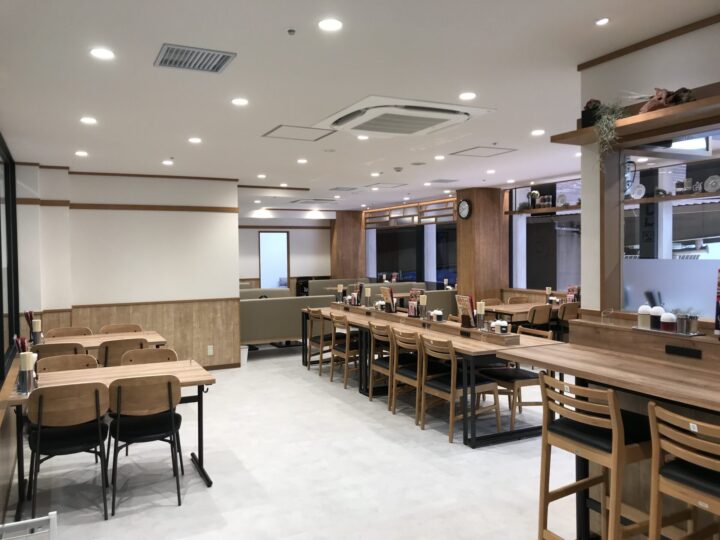 幅広い客層に来店してもらえるよう、新しいモデルの店舗を展開している