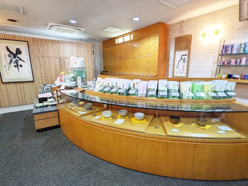 “東京繁田園茶舗阿佐ヶ谷本店の趣ある店内"