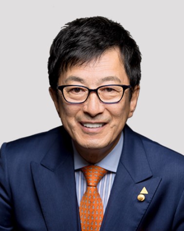 代表者の顔写真