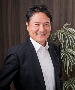 山本 恵司