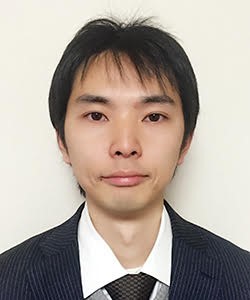 山中 もとお