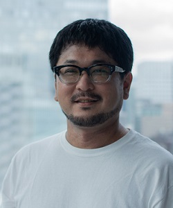 國安 淳史