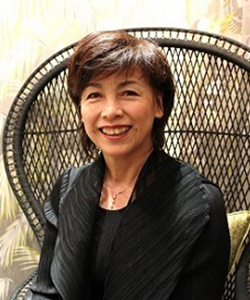 籔内 哲子