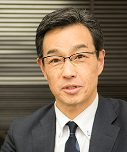 藤原 格