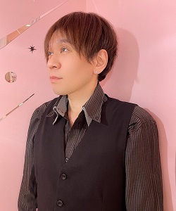 菅谷　剛志