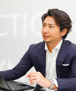 高萩 遼介