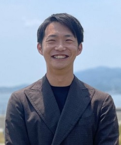 安井　海都