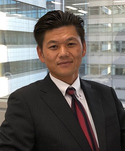 西畑　友裕