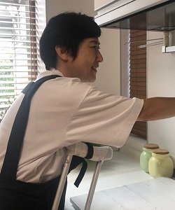 角住　由美