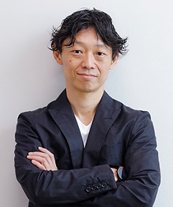 上田　隆志