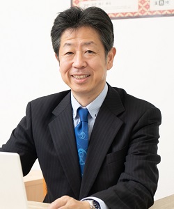高塚　巧也