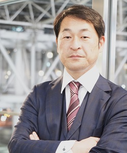川口　康裕