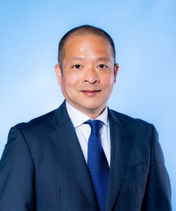 師岡　栄一