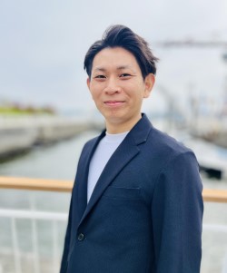 頼富　壮哉