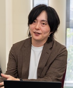 西川　健太