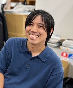 土山　亮太
